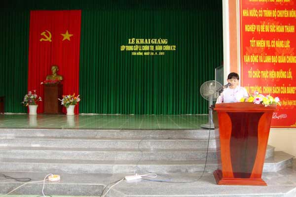 Rem-hoi-truong-RHT21