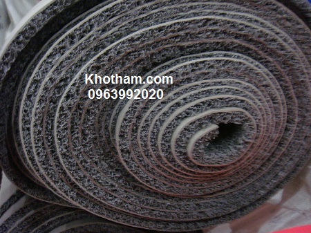 Thảm lau chân nhựa rối