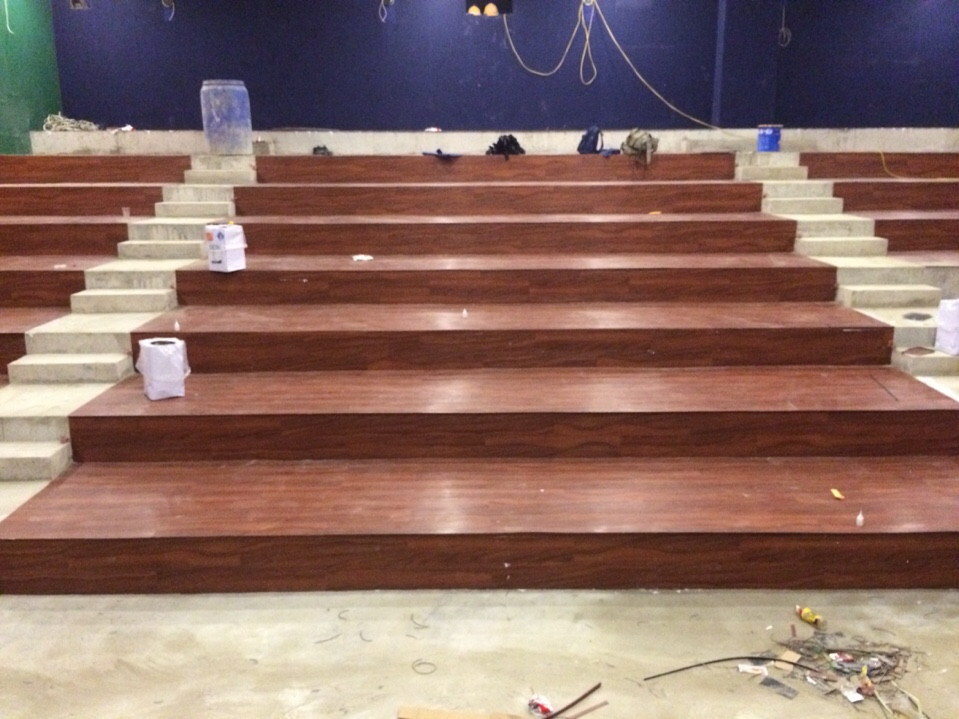 Sàn nhựa giả gỗ Deluxe 1054 thảm trải sàn Linh Dung