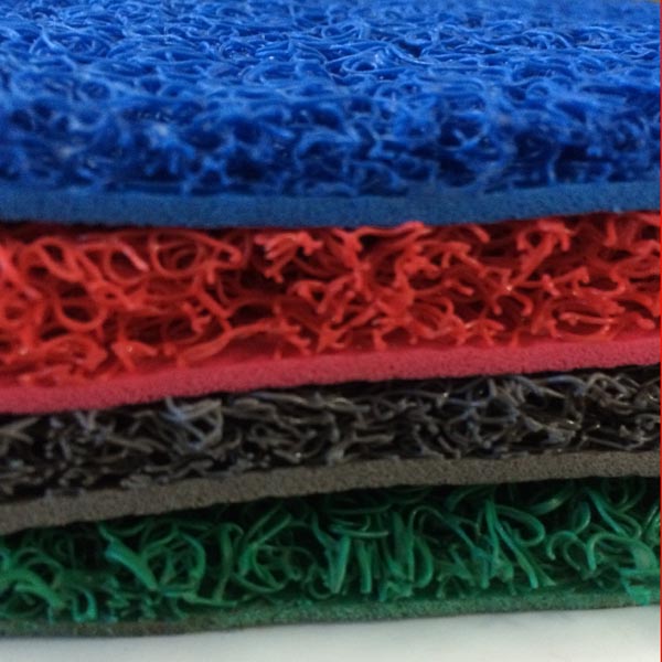 Màu sắc thảm nhựa rối xanh đỏ ghi